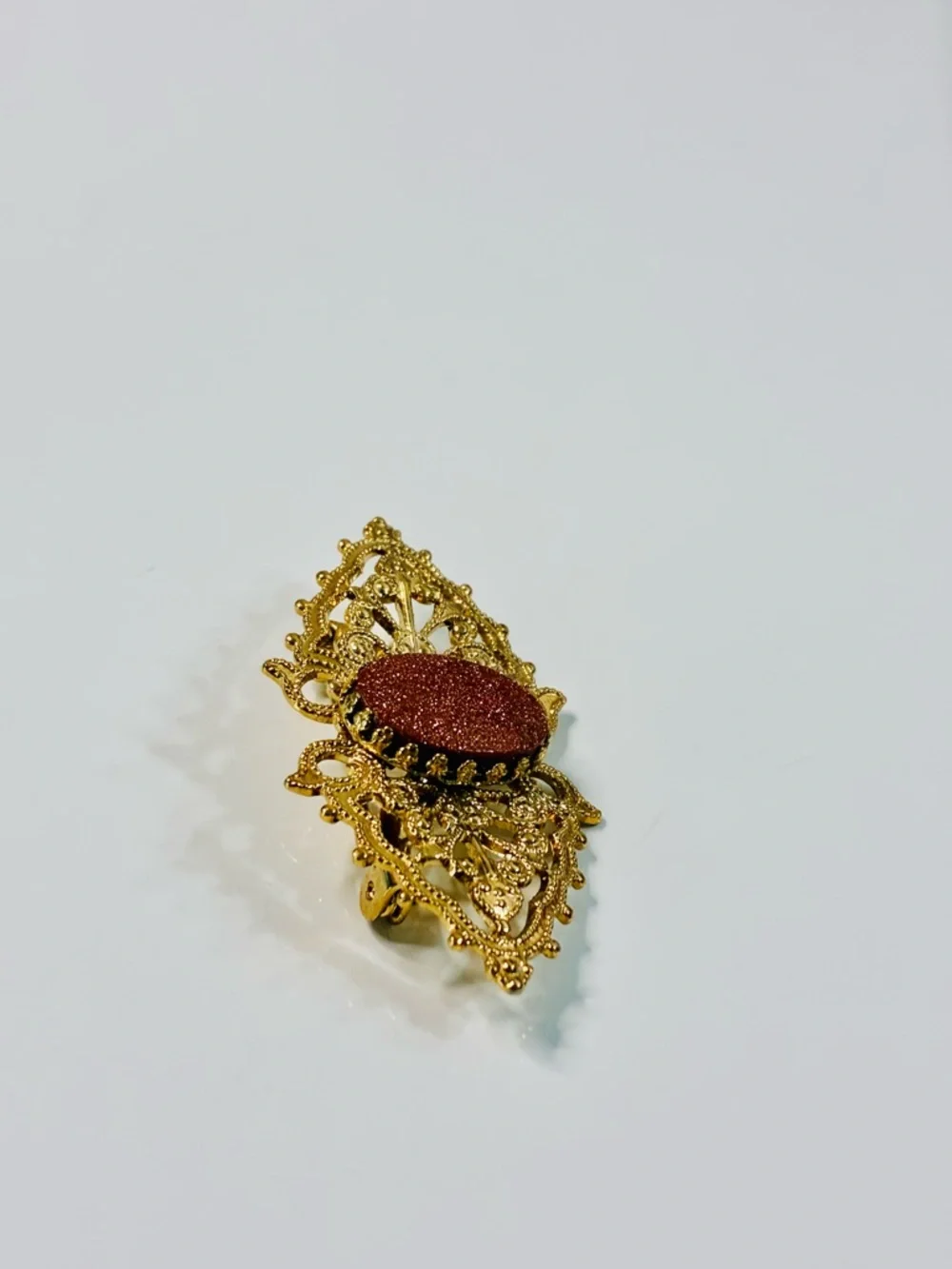 VTG Gold Stone Butterfly Filigree Brooch Ornate Sparkling Everyday Elegant EUC